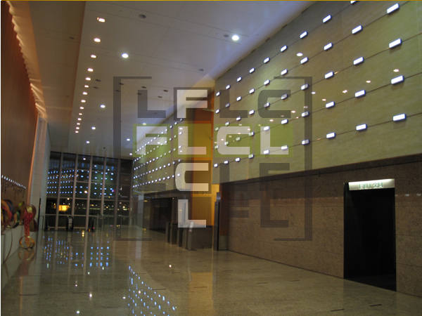 ifc2_LEDfacade